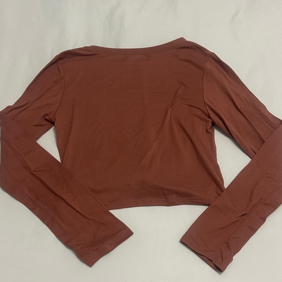 Gaze Long Sleeve Twist Front Crop Top Mauve - Picture 4 of 4